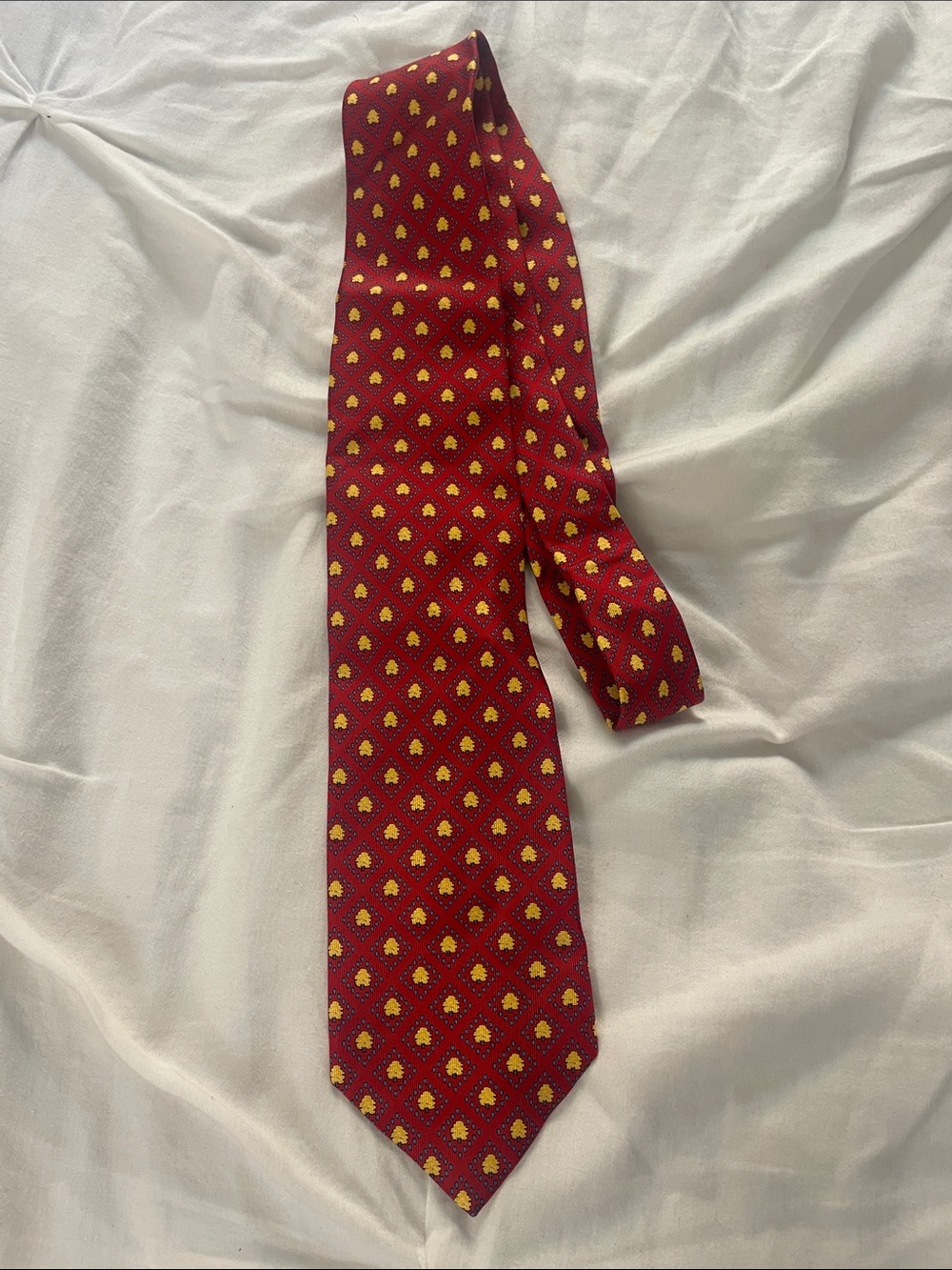 Thomas Pink Men's Red Patterned Silk Tie